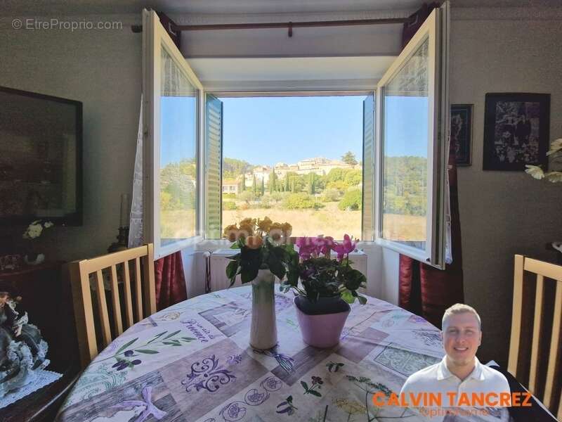 Appartement à SAINT-BRES