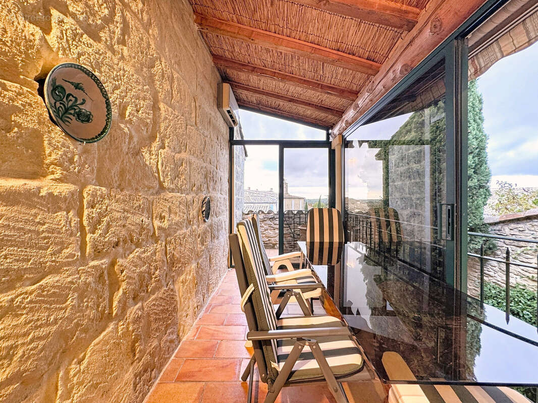 Maison à GALLARGUES-LE-MONTUEUX