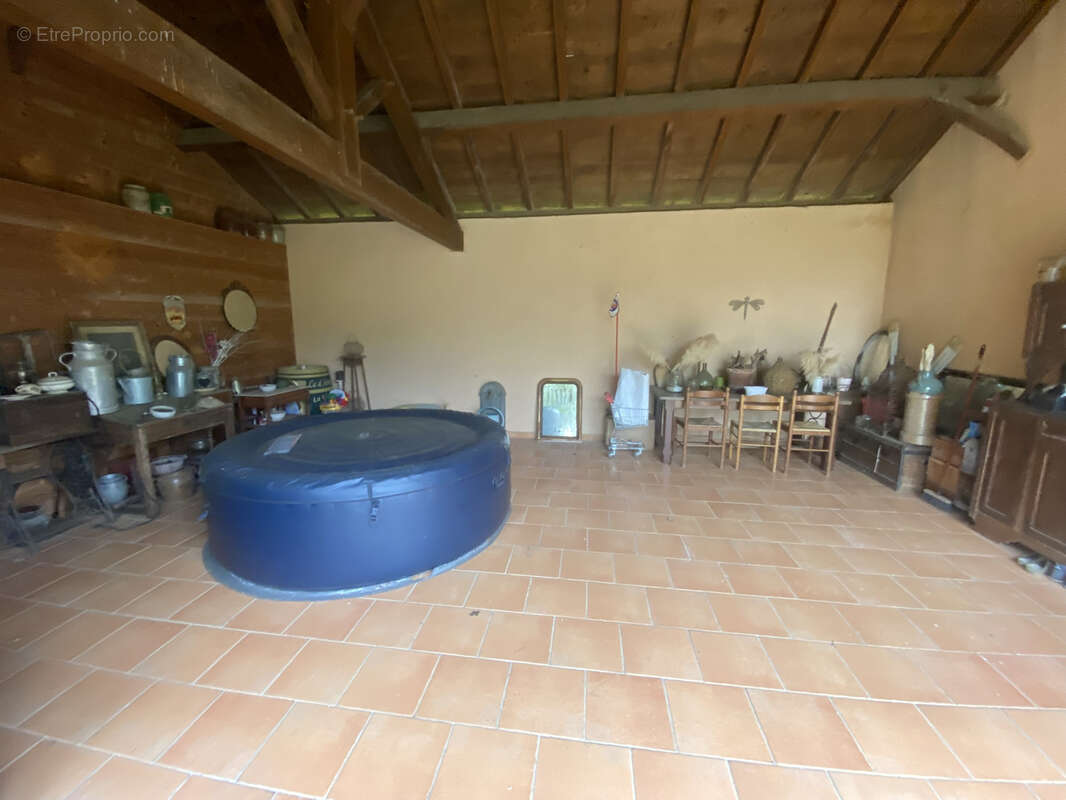 Maison à SEISSAN