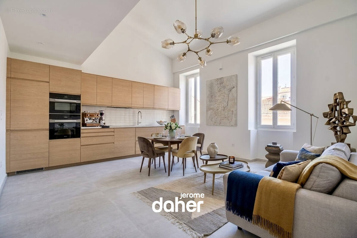 Appartement à MARSEILLE-7E
