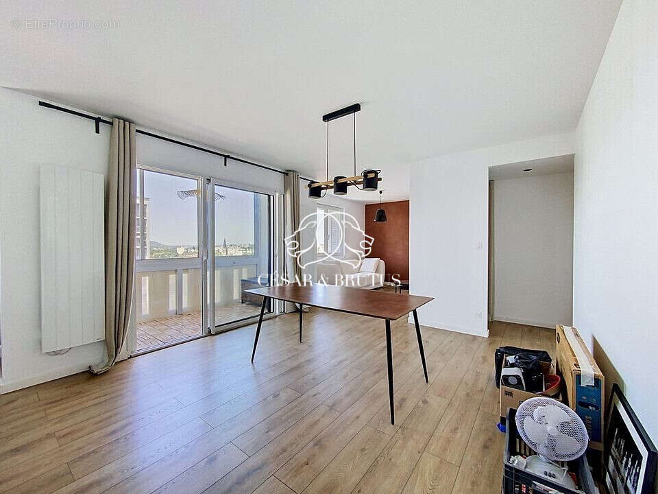 Appartement 73 m² à Caluire-Et-Cuire  - photo 2