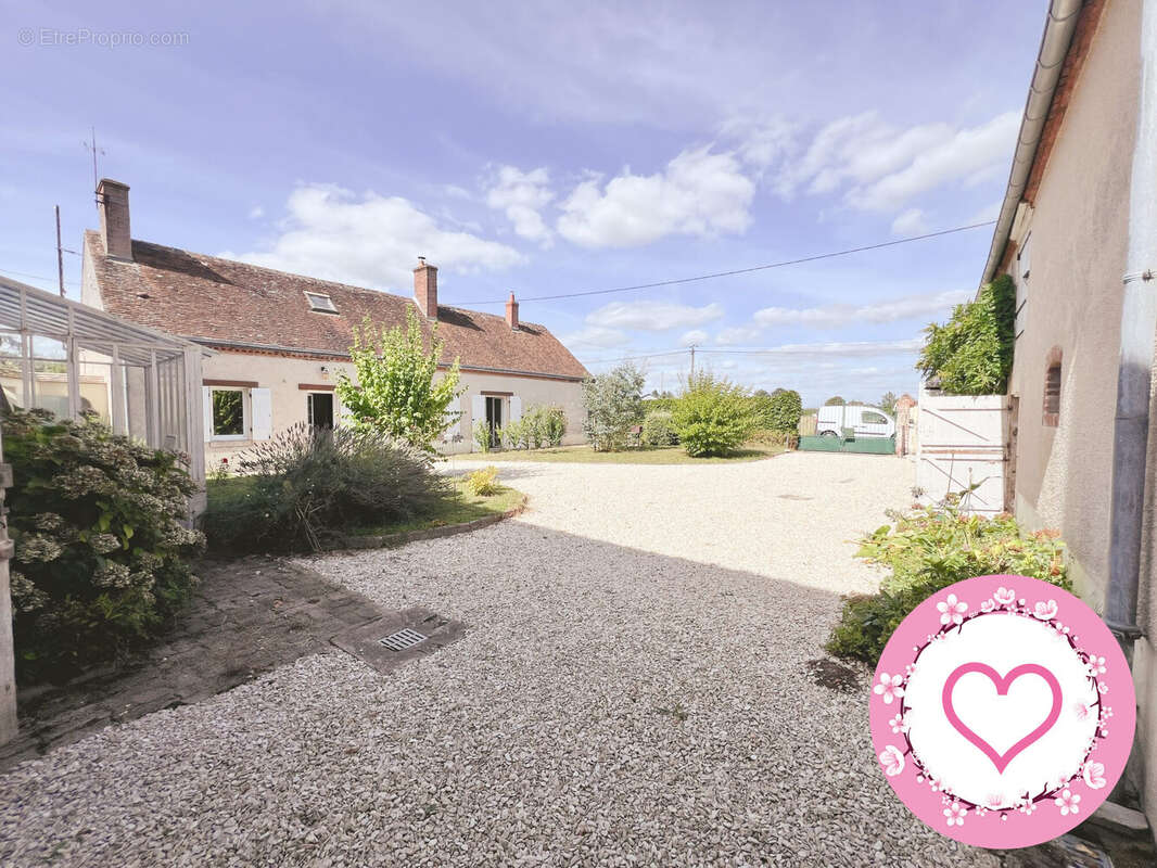 Maison à SAINT-BENOIT-SUR-LOIRE