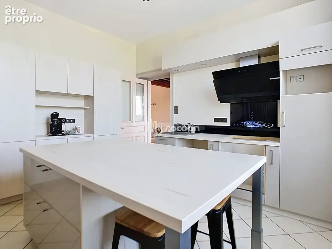 Maison - T8 - 168 m² - photo 10