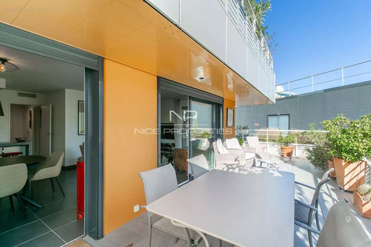 Appartement à NICE
