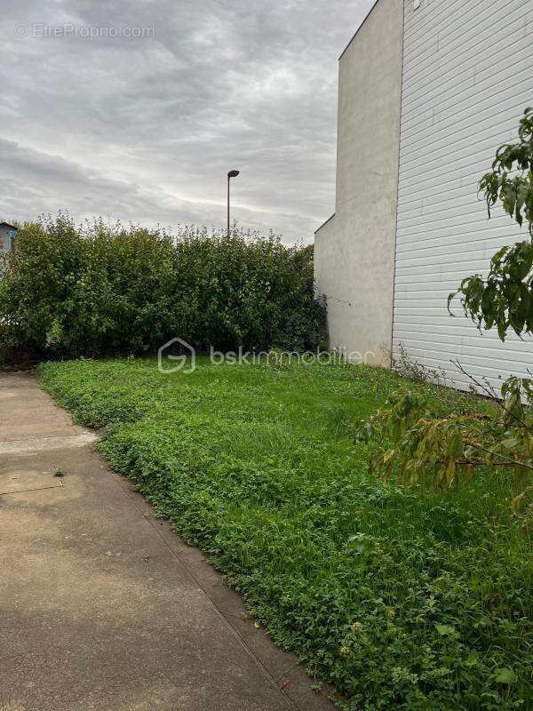 Maison à PRIN-DEYRANCON