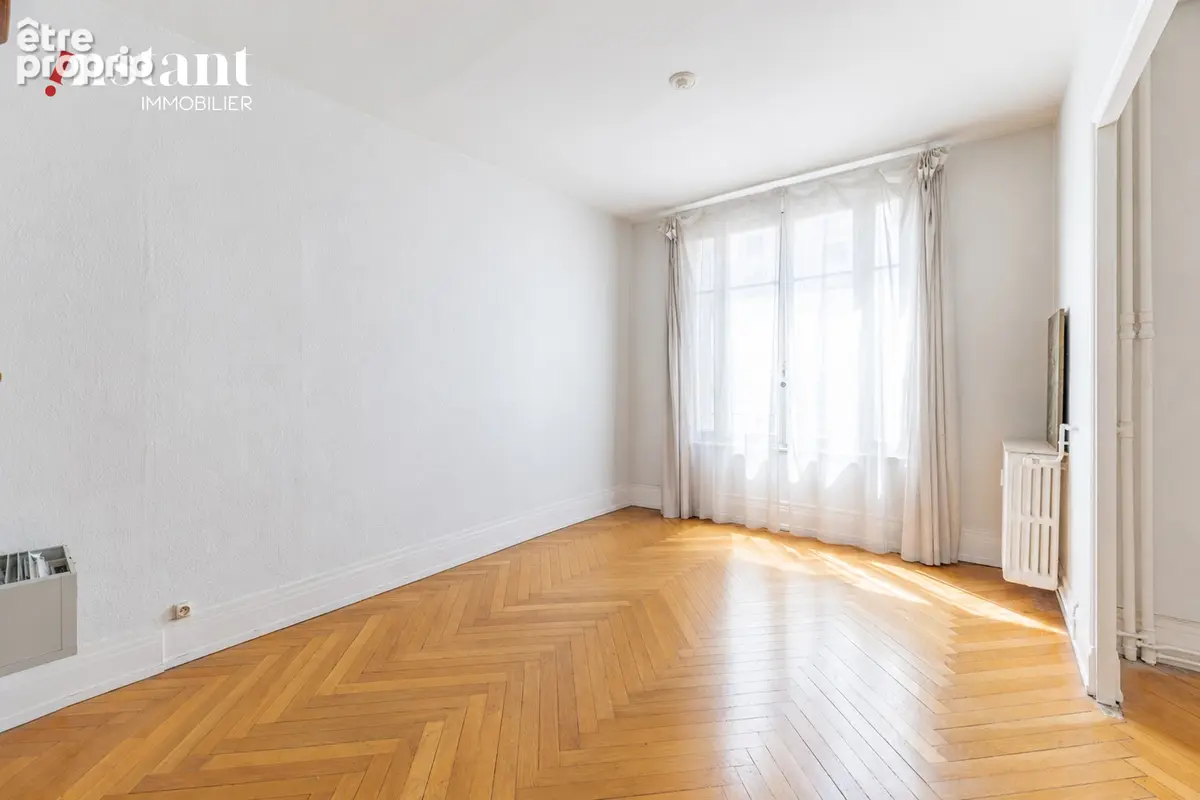Lyon 7 - Jean Macé  T3 avec fort potentiel - 54 m² - photo 6