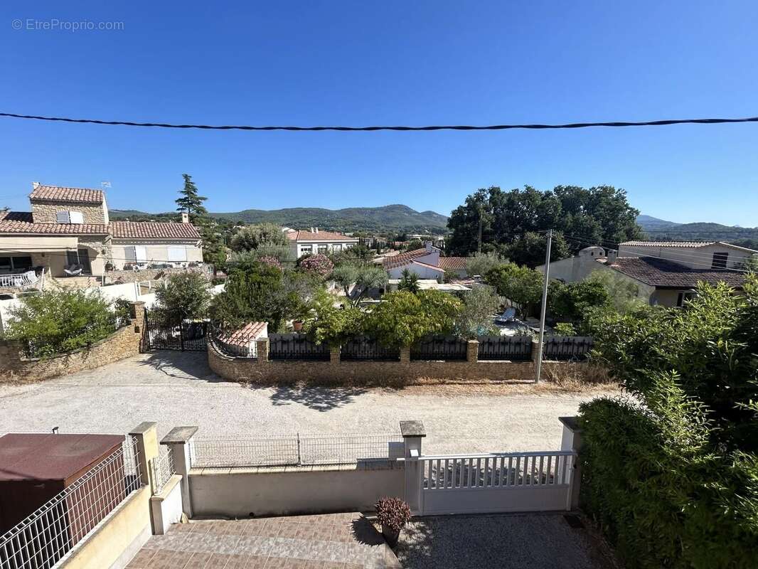 A  saisir maison à SANARY SUR MER - Secteur Poussarague - photo 3