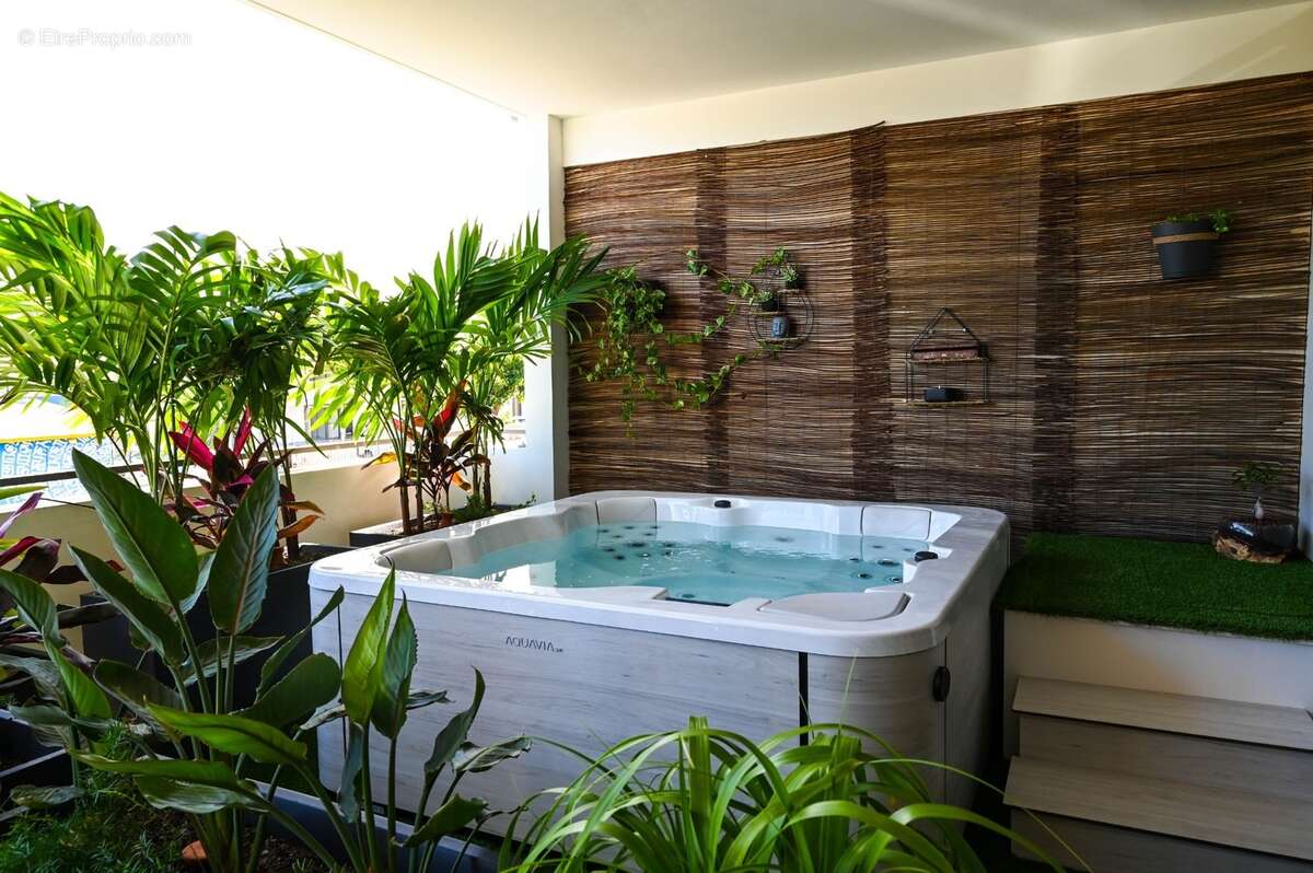 En exclusivité à vendre appartement d'exception avec jacuzzi privatif sur la baie nettlé, saint-martin (97150) - photo 12