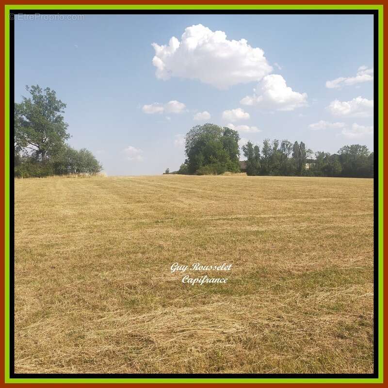 Terrain à SEMUR-EN-AUXOIS