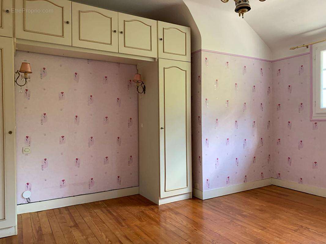 Maison 99 m2 avec sous sol et grand ardin arboré - photo 11