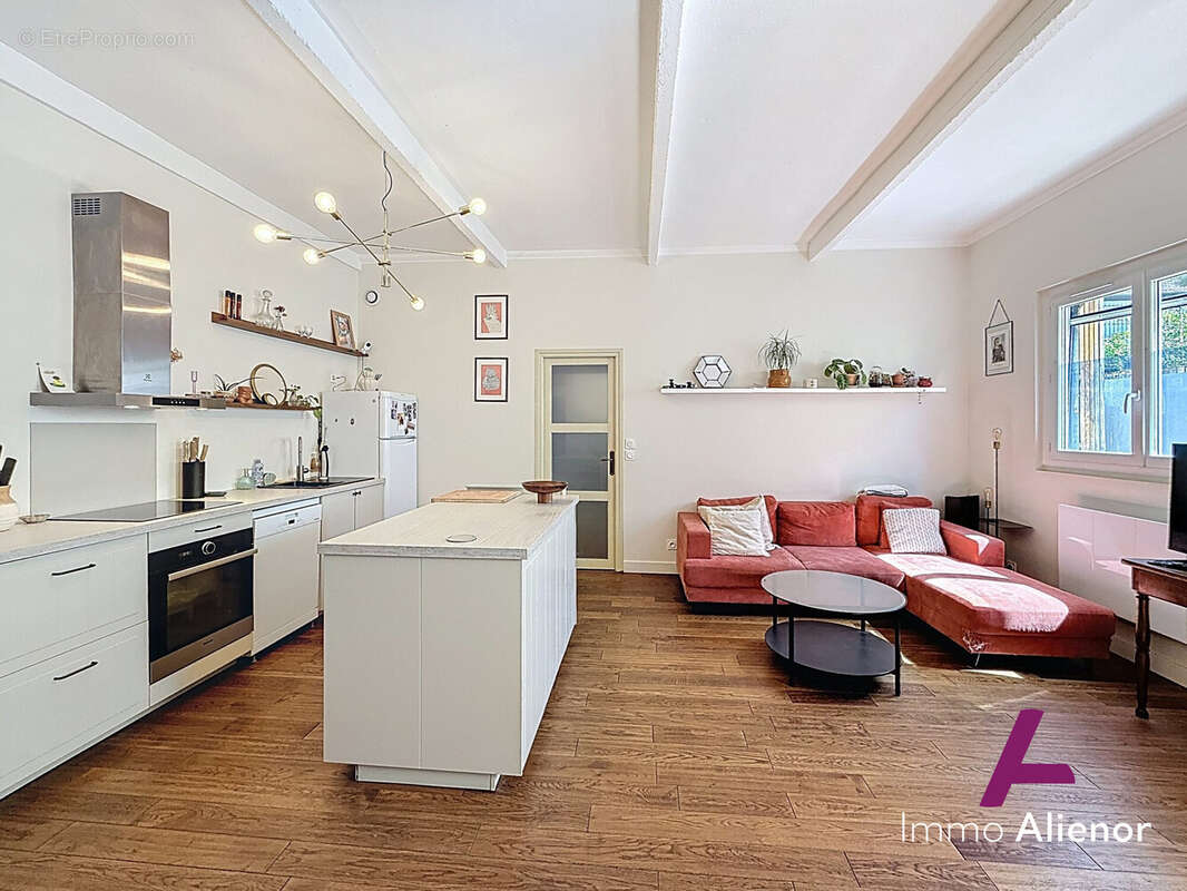 Appartement à BORDEAUX