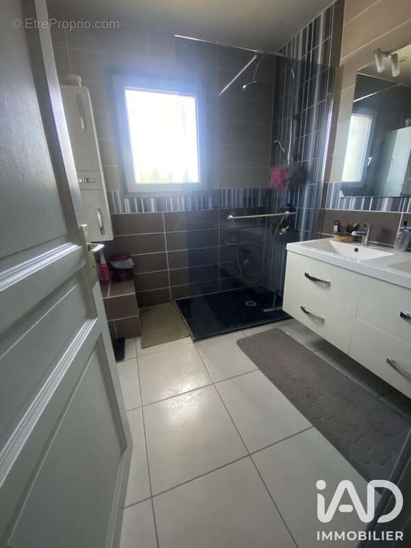 Maison 142 m² à Juillan  - photo 6