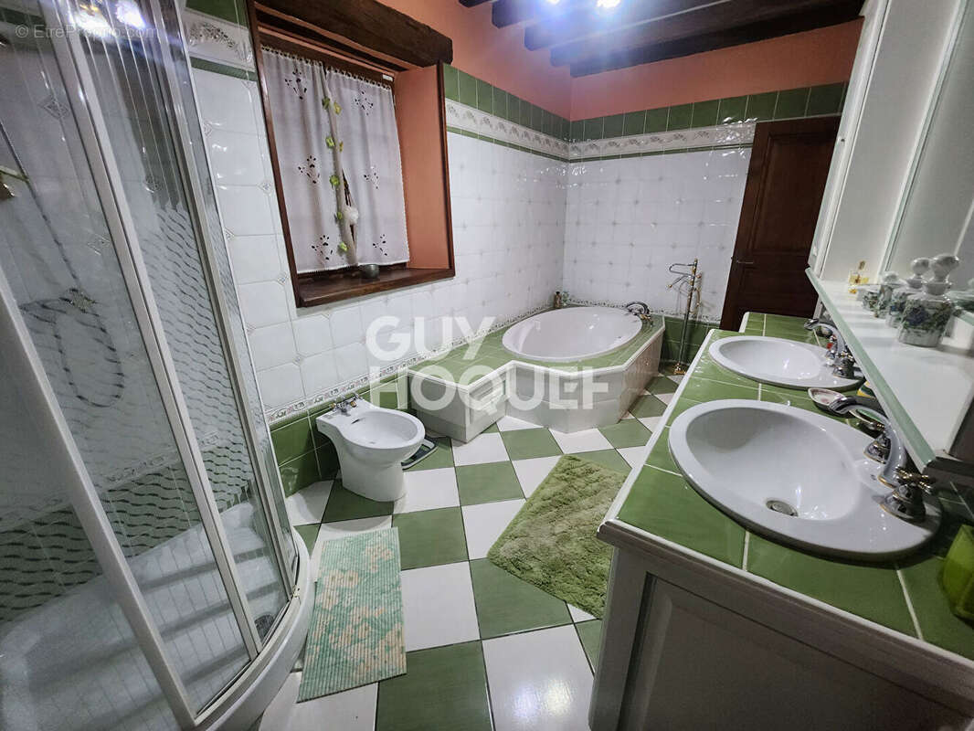 Maison à LONGUEVILLE