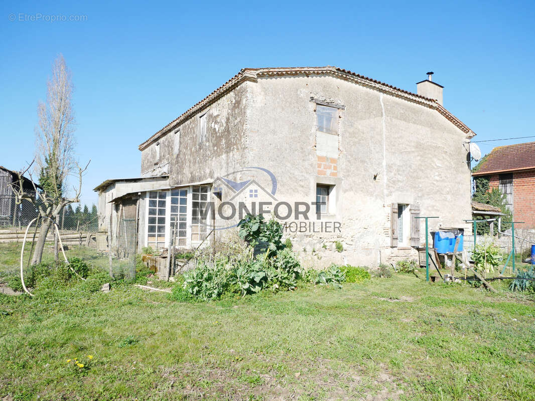 Maison en pierre avec dépendances et terrain de 3 000 m2   à 5 min de Marmande - photo 18