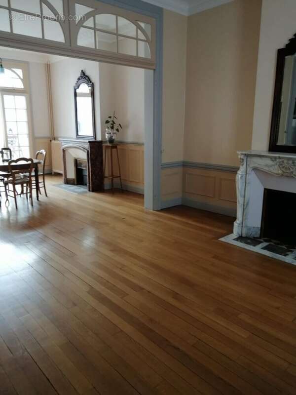 Maison à SAINT-QUENTIN