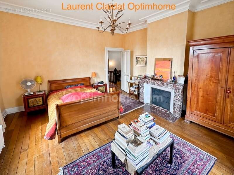 Maison à SAINT-QUENTIN