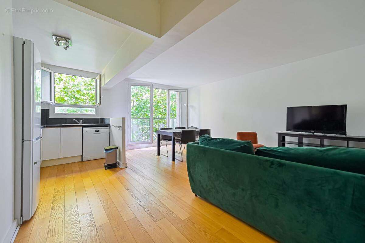Appartement à PARIS-19E
