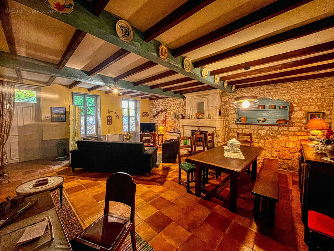Maison à BALANZAC