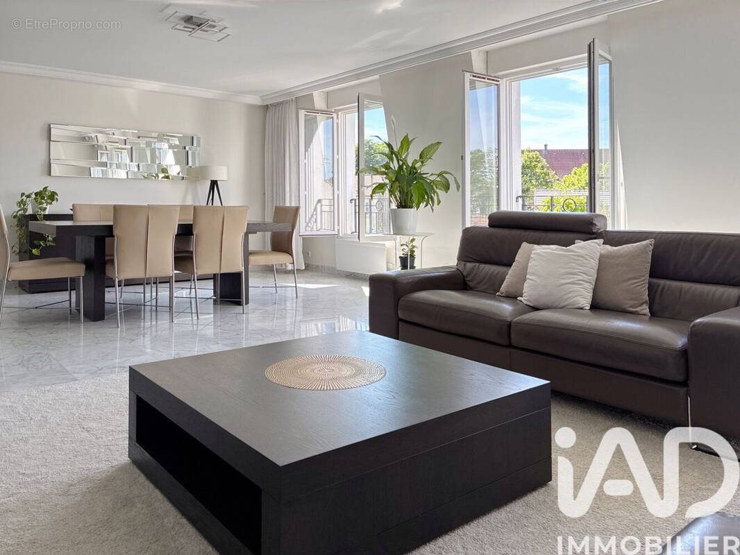 Photo 1 - Appartement à LE RAINCY