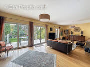 Maison à SAINT-MAUR-DES-FOSSES