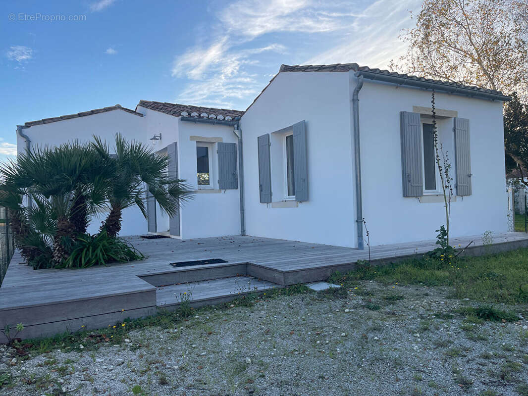 Charmante maison 3 chambres sur terrain de 1084 m² proche plage - photo 5