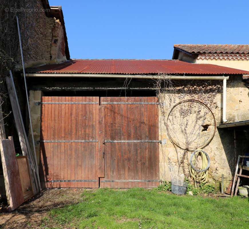Maison à SAINT-JEAN-LE-COMTAL