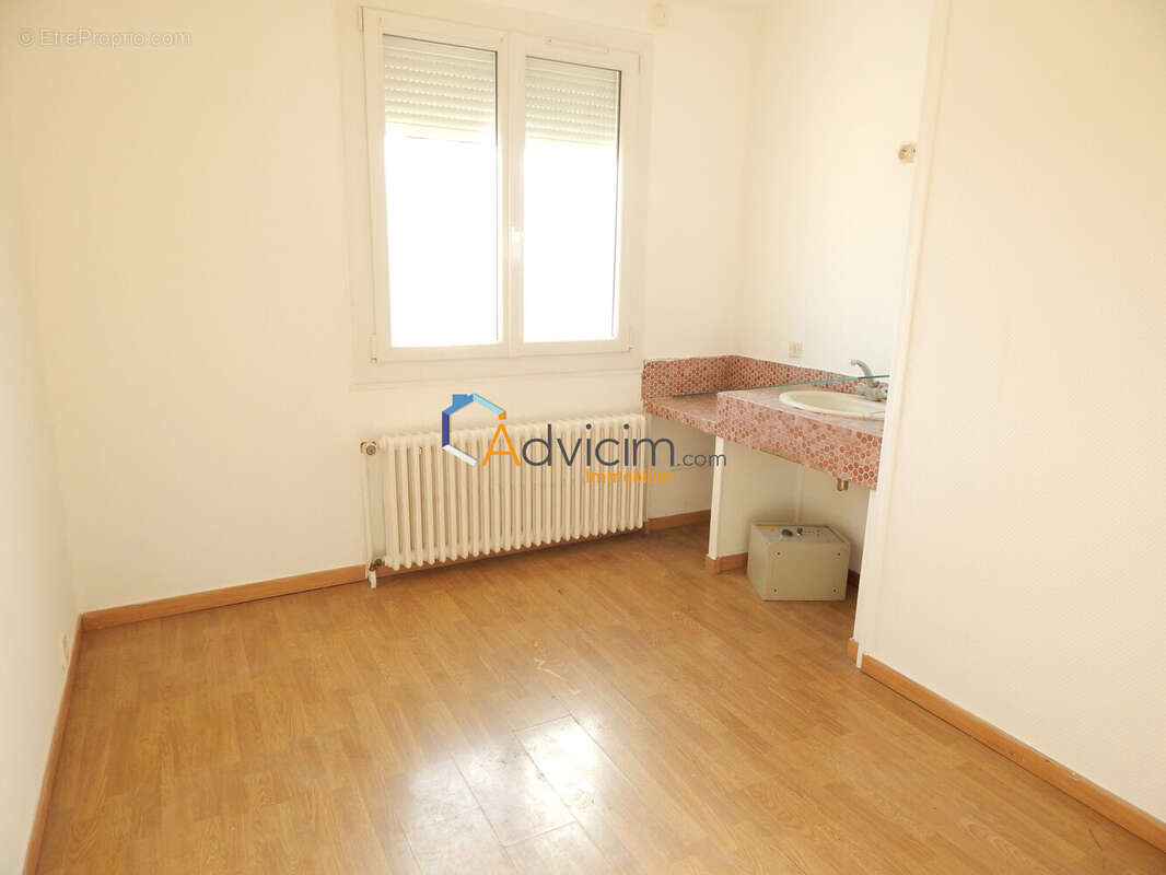 Maison à VILLEMANDEUR