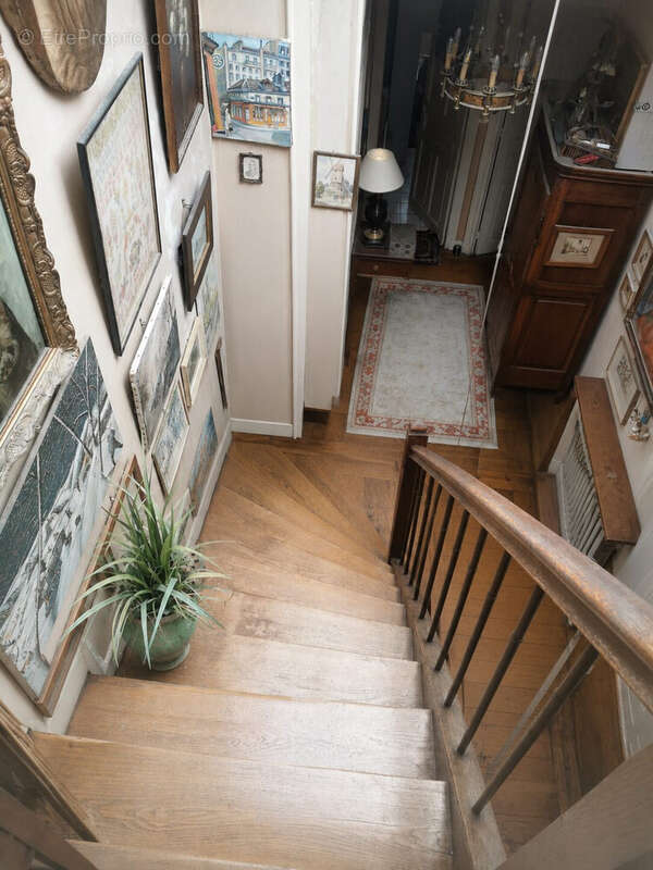 Maison 180 m² à Sens  - photo 6