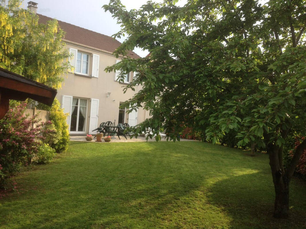 Maison à CARRIERES-SUR-SEINE