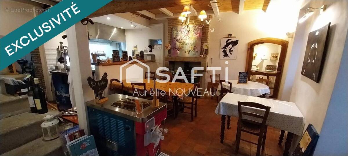 Photo 1 - Commerce à CHARROUX