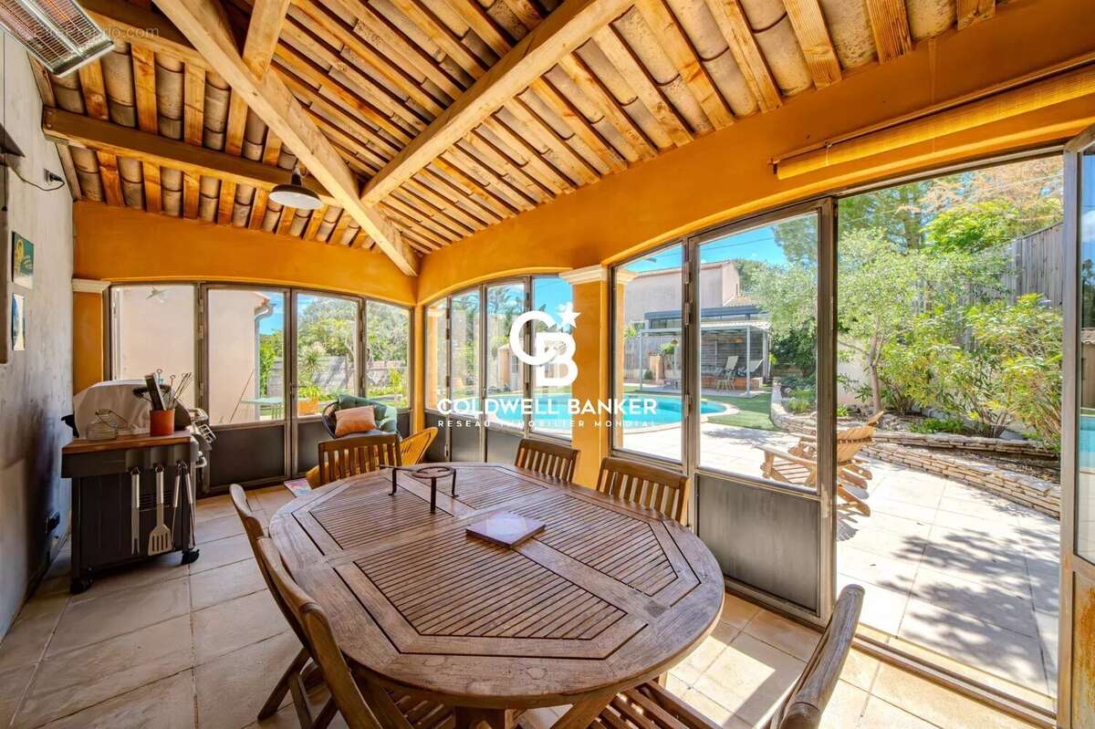 Maison à VAILHAUQUES