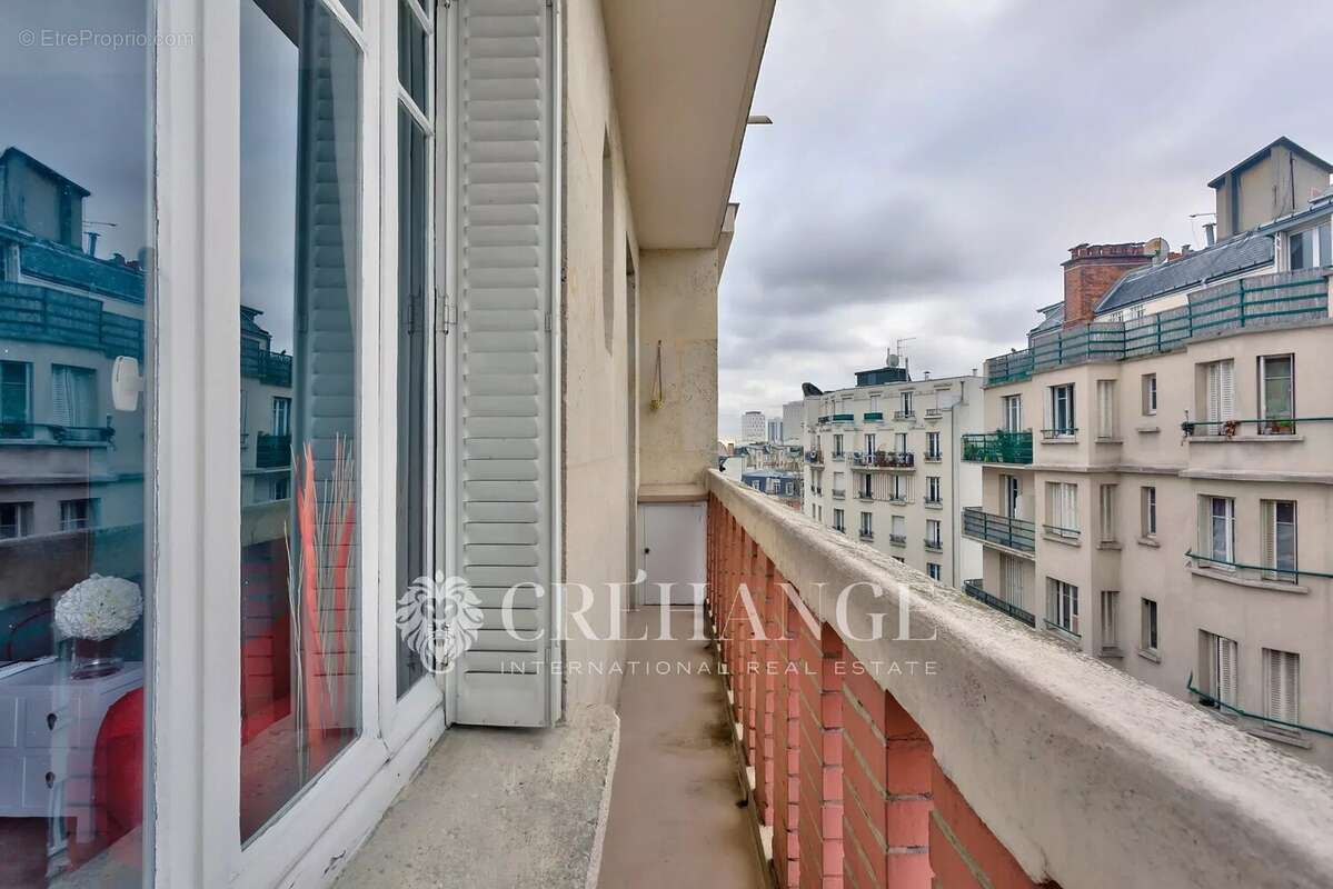 Appartement à PARIS-20E