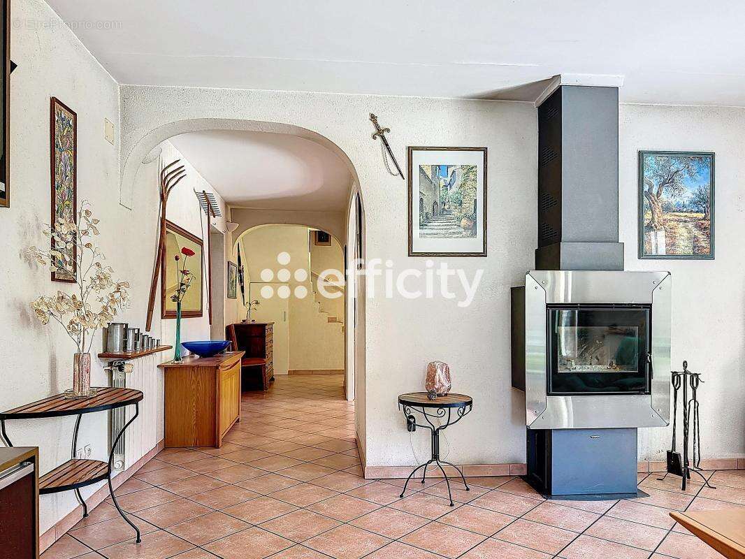 Maison 128 m² à Saint-Remy-De-Provence  - photo 4