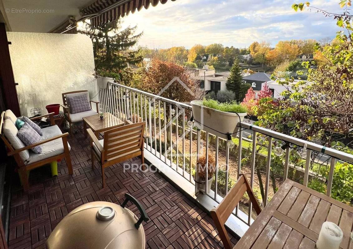 Appartement à CHENNEVIERES-SUR-MARNE