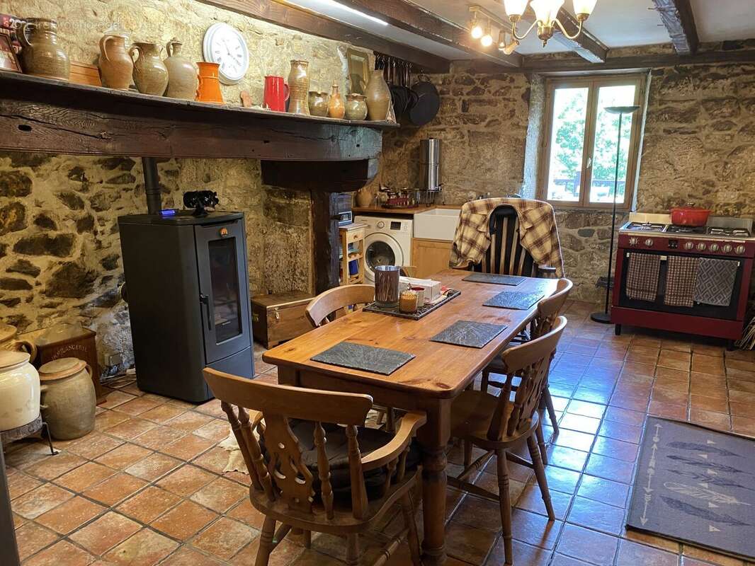 Maison à DOMPS