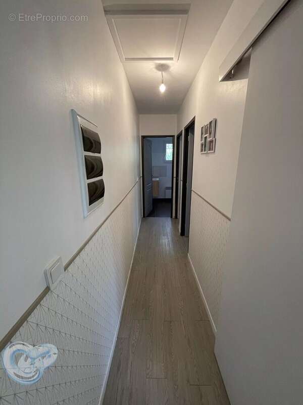 AUREL (84) - Grande maison récente de 170 m² avec 7 chambres sur 1600 m² de Terrain - - photo 7