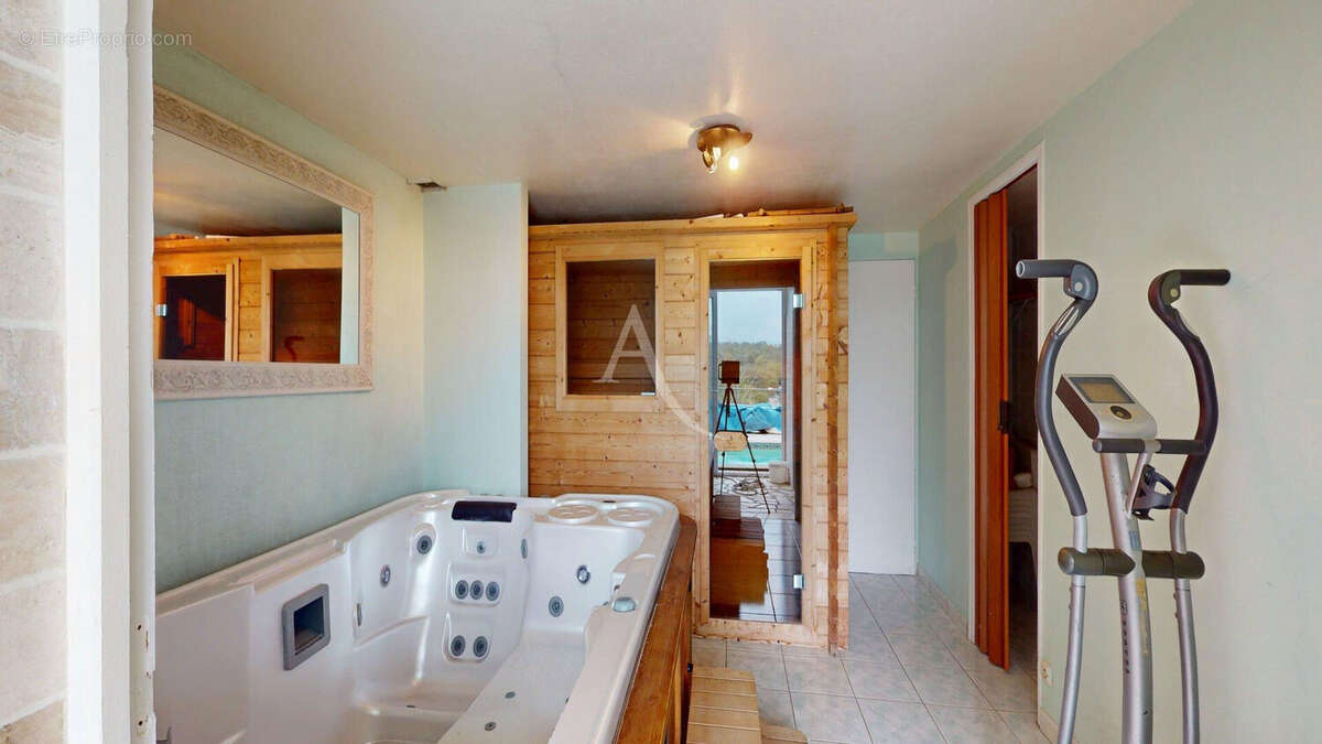 Maison à LE PLESSIS-ROBINSON