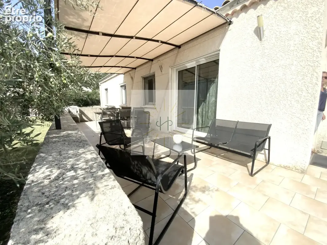 Maison 6 pièces 107 m² à vendre à Rochemaure (07400) - photo 2