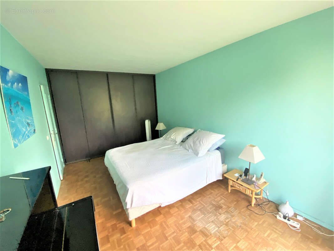 Appartement à ENGHIEN-LES-BAINS