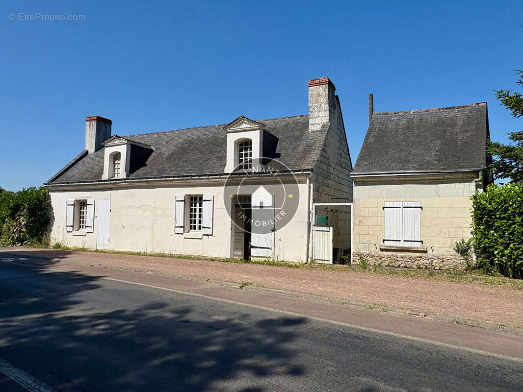 Maison à GENNES