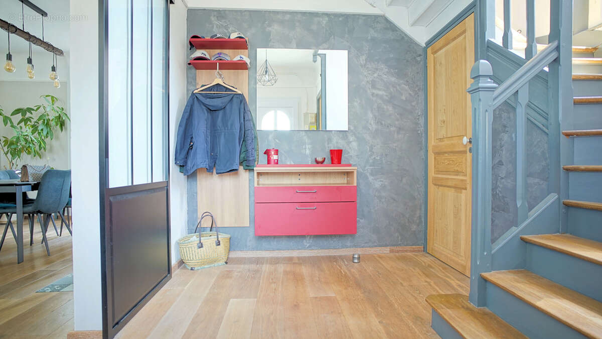 Maison à MONTIGNY-SUR-LOING