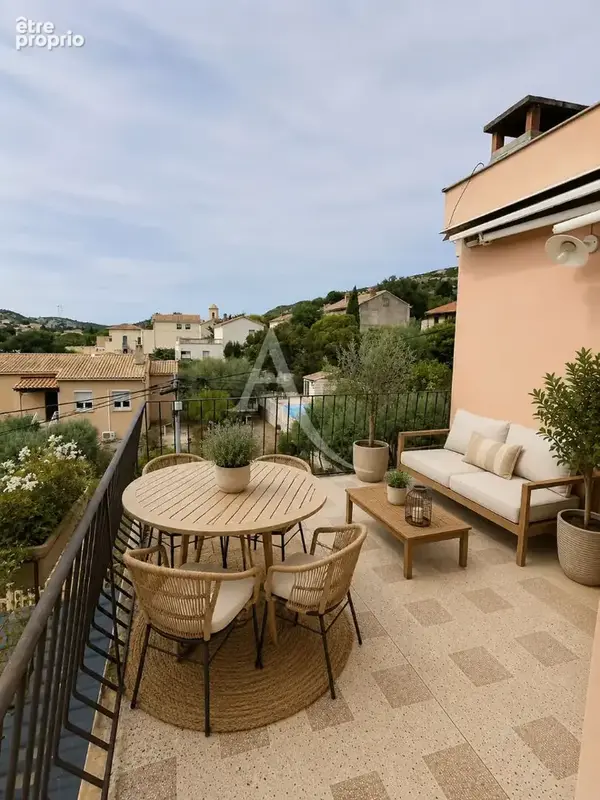 Appartement à LE ROVE