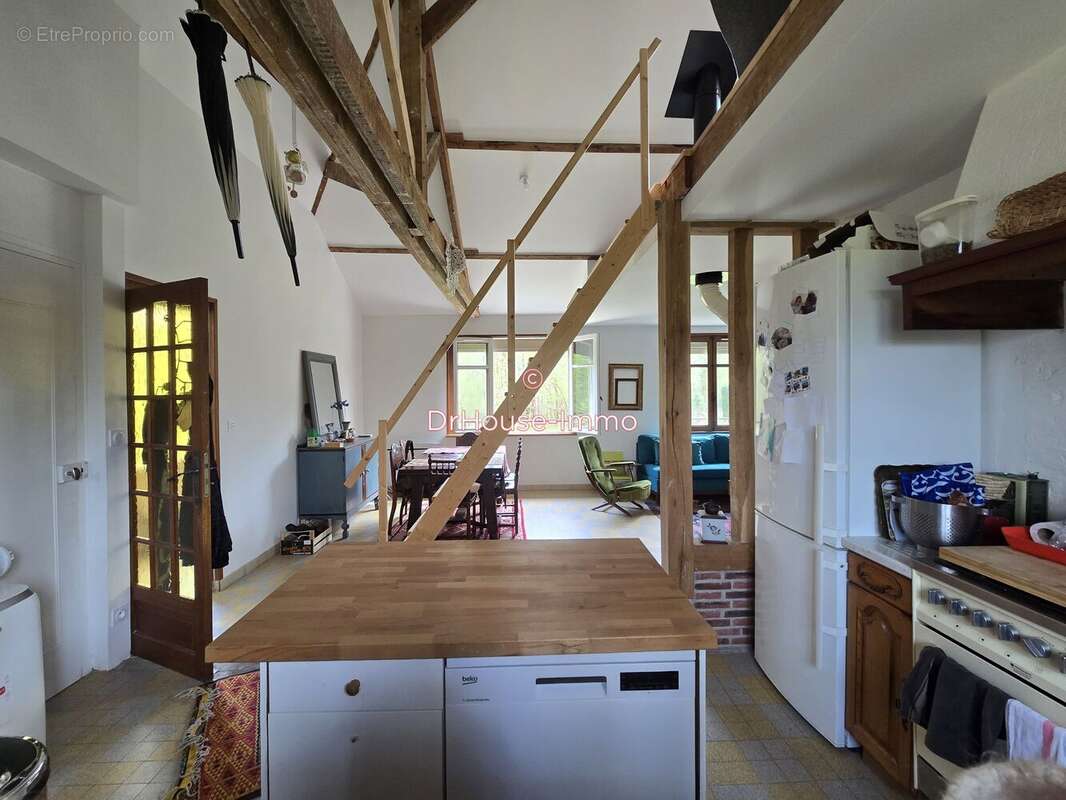 Maison à SAINT-PIERRE-DE-SALERNE