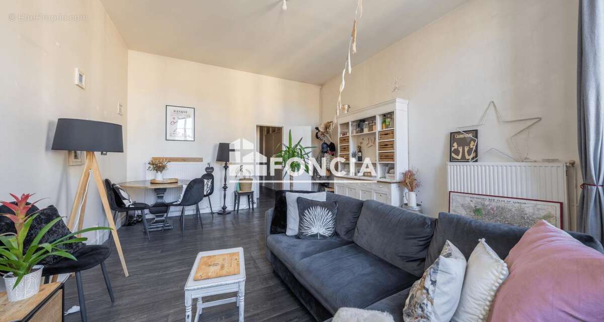 Appartement à BORDEAUX