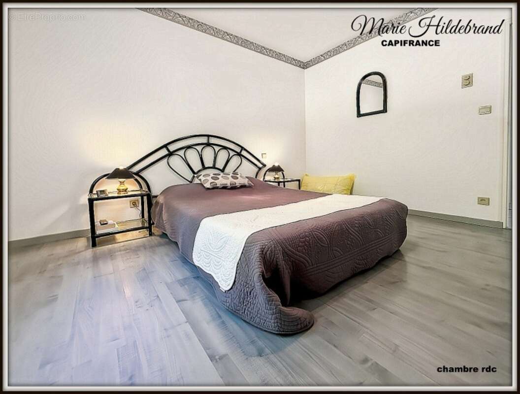 Maison d'architecte de caractère – 285 m² habitables – Vue dominante – Piscine – Grand garage - photo 15