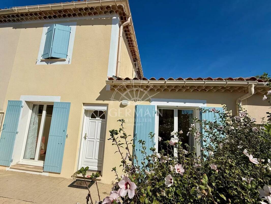 Maison à L&#039;ISLE-SUR-LA-SORGUE