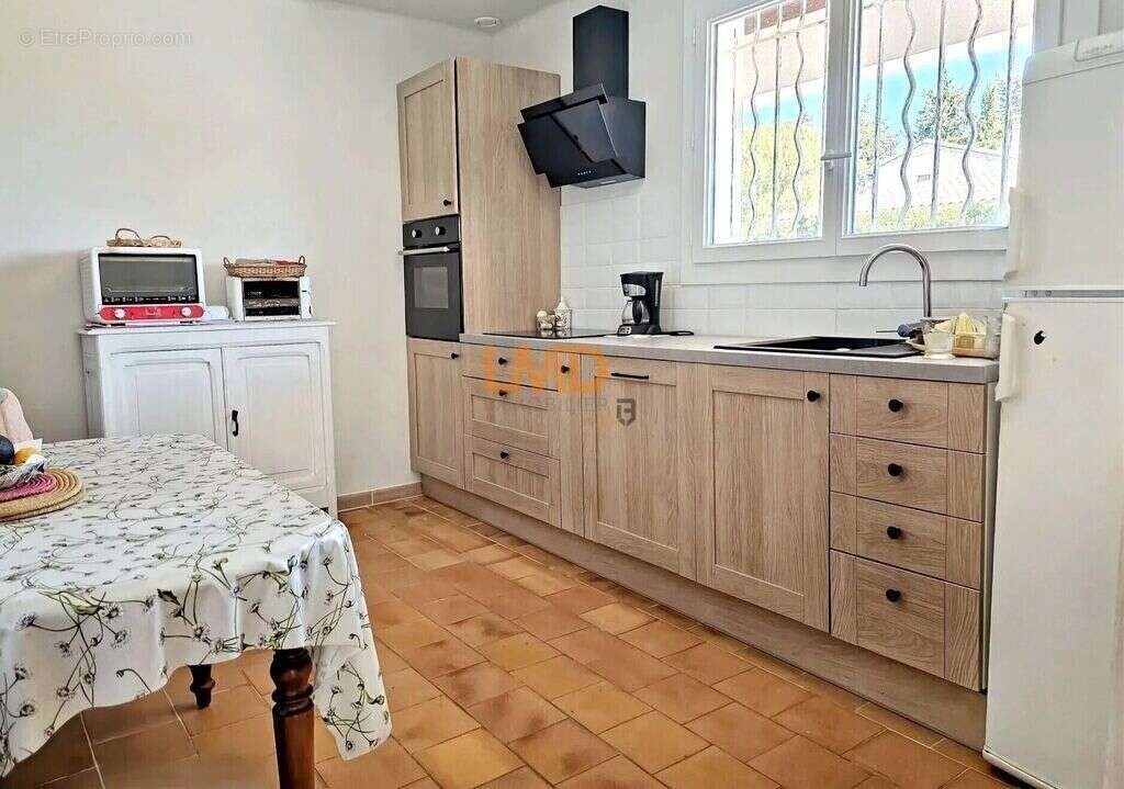 Maison à L&#039;ISLE-SUR-LA-SORGUE