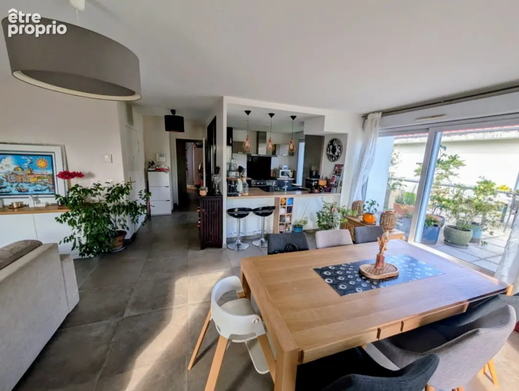 Appartement  en toit terrasse - Vienne Pyramide -  4 pièces - 95 m2 - 120 M² de terrasse - photo 13