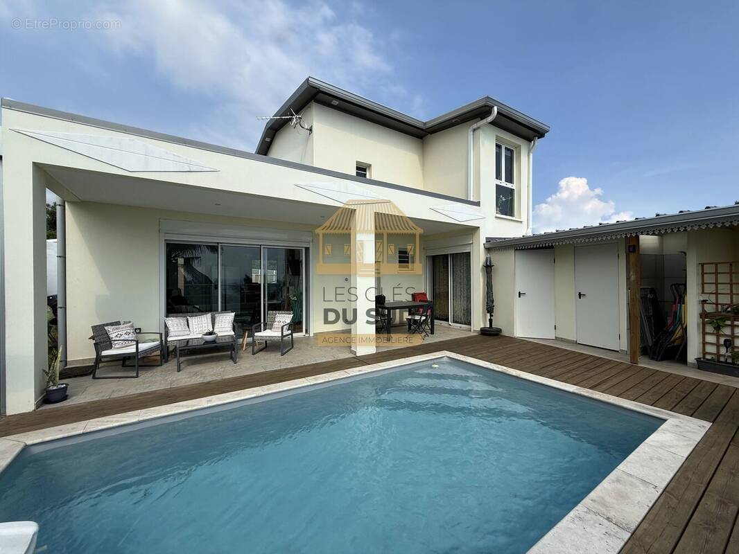 Maison à PETITE-ILE