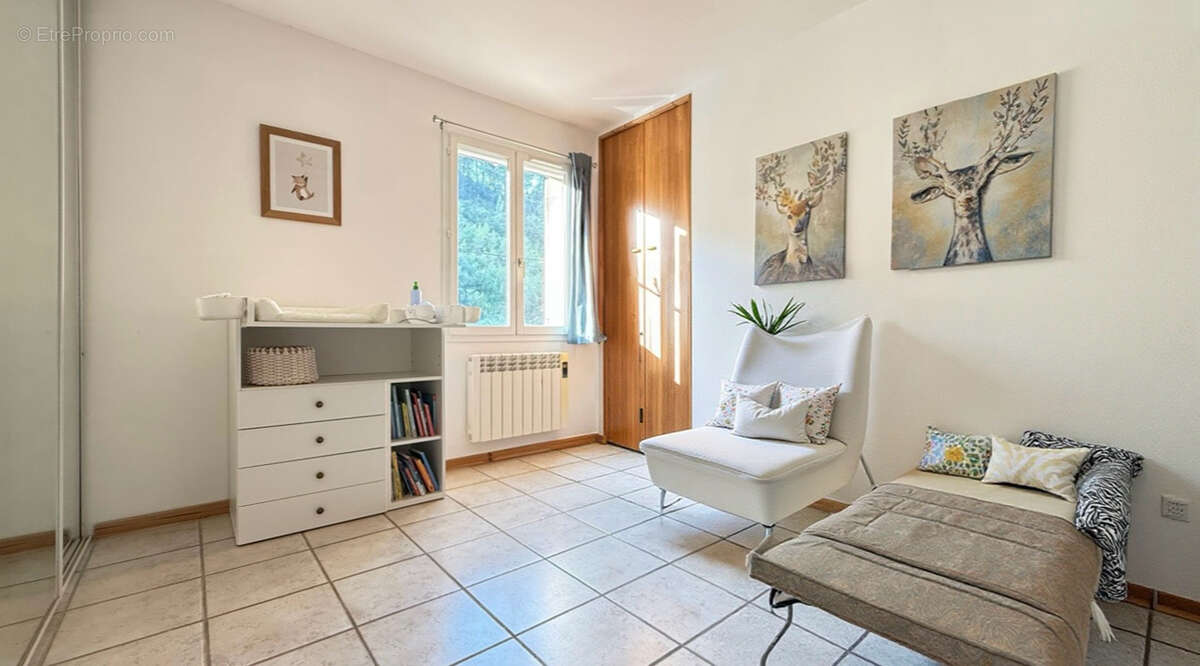 Maison à SOLLIES-TOUCAS